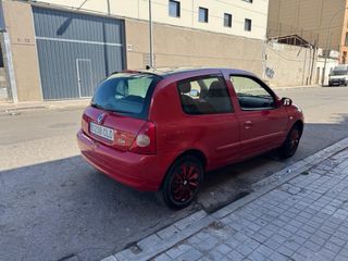 Renault Clio 2003