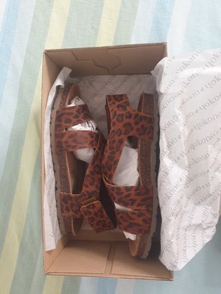 Sandalias Yokono Talla 37 Animal Print