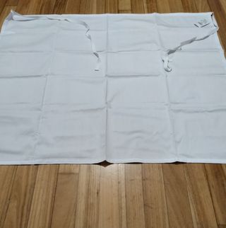 Delantal de cocina blanco.
Con peto y sin peto.