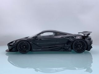 1:18 McLaren 720S LBWK color Negro año 2023 GT516