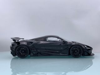 1:18 McLaren 720S LBWK color Negro año 2023 GT516