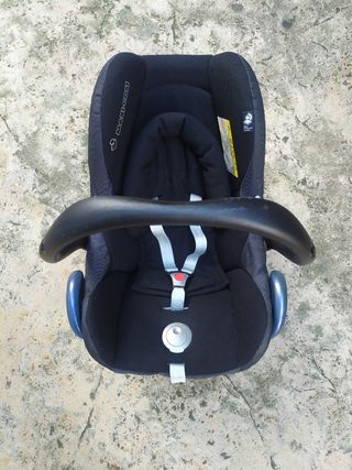 SILLA DE COCHE MAXI-COSI NEGRA + BASE REGULABLE