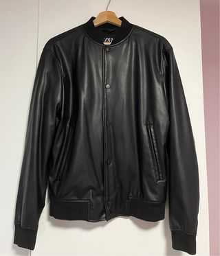 Chaqueta Zara Negra Cuero Sintético