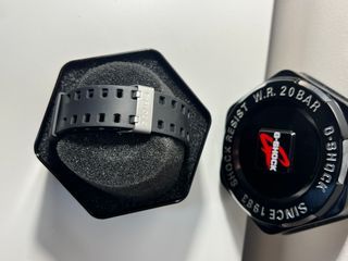 Casio G-Shock WR20BAR Negro/Oro