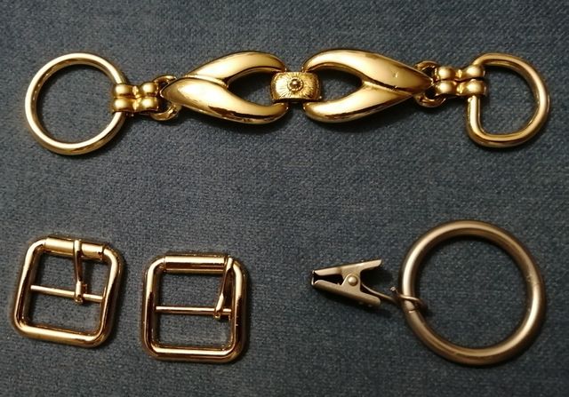 Lote 27 piezas doradas, plateadas y bronce