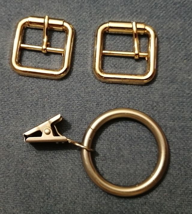 Lote 27 piezas doradas, plateadas y bronce