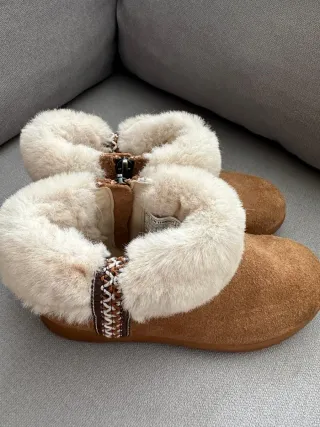 Botines UGG niña marrones TALLA 30
