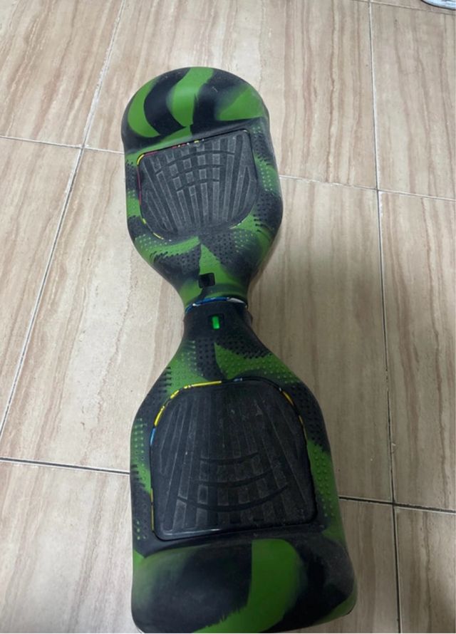 Hoverboard + sedia mimetica verde