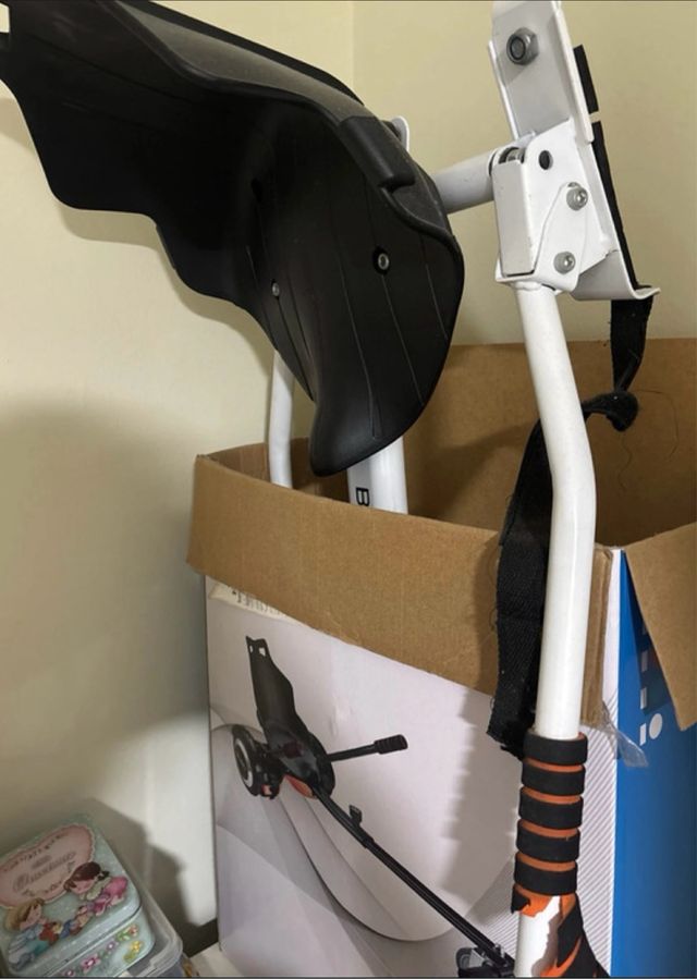 Hoverboard + sedia mimetica verde