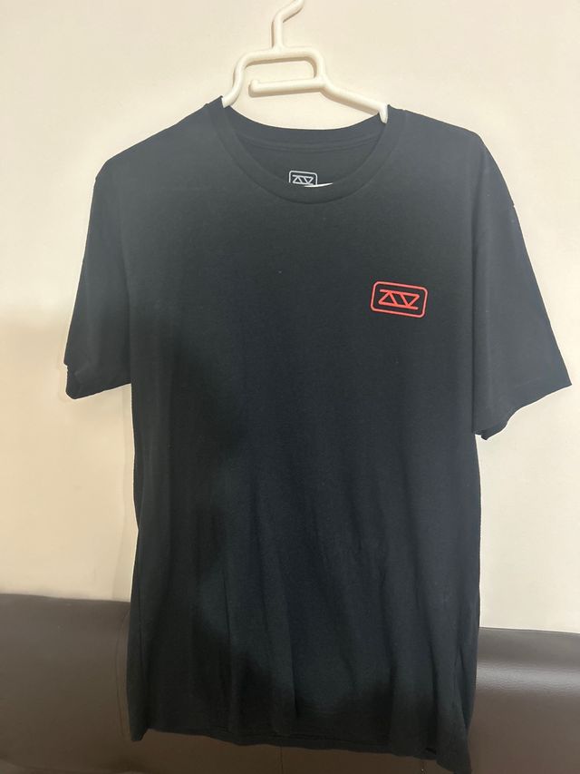 Maglietta nera Pbstudio Strength is Religion