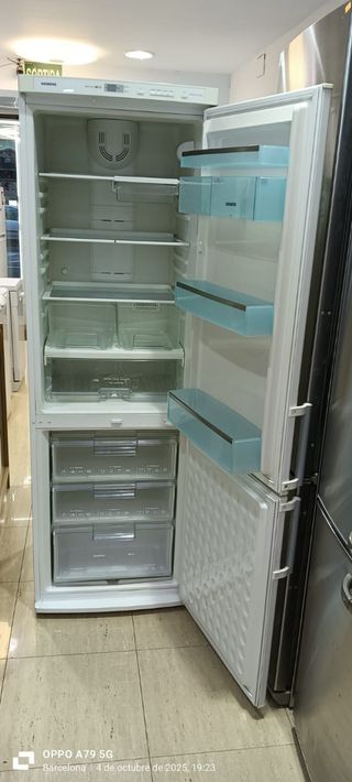 Nevera Combi Siemens Blanca
NO FROST ENERGÍA A+