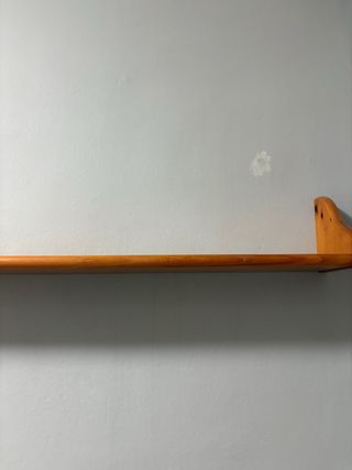 Estantería de madera