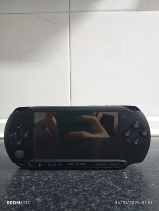 Sony PSP-E1004 Street Negra