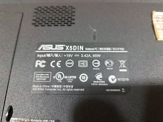 Portátil ASUS X5DIN P8700 4GB 500HDD G102M 512MB