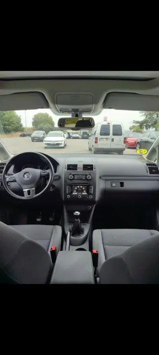 Volkswagen Touran 2012