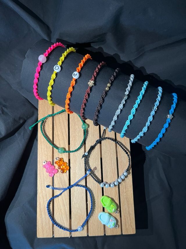 Pulseras hechas a mano