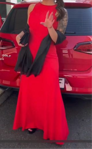 Vestido invitada boda rojo encaje espalda abierta