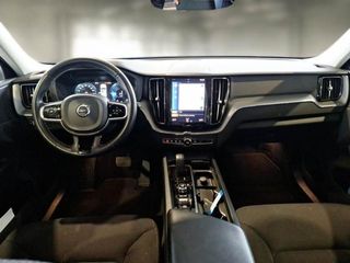 Volvo XC60 2.0 T8 AWD Business Plus Auto