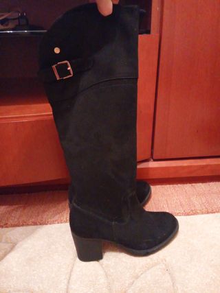 Botas altas Xti negras talla 37