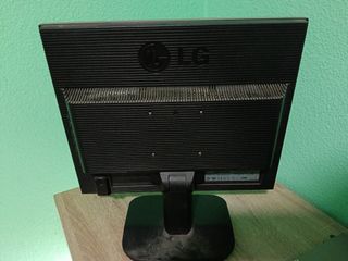 Monitor LCD LG Flatron 17 Plata/Negro