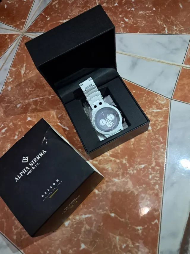 Reloj Alpha Sierra DEFCON Edición Limitada