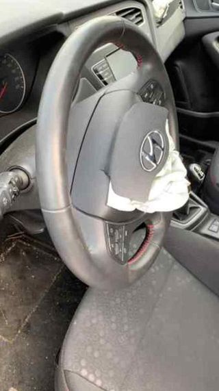 Volante hyundai 225687 56100-c8be0gff i20 active
