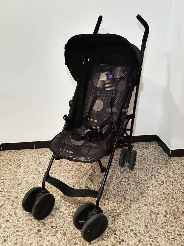 Carrito Chicco London ligero y compacto