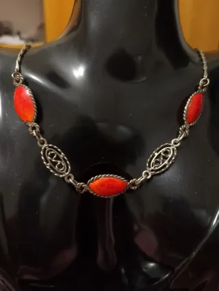 Collana in diaspro rosso e argento