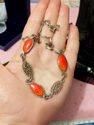 Collana in diaspro rosso e argento