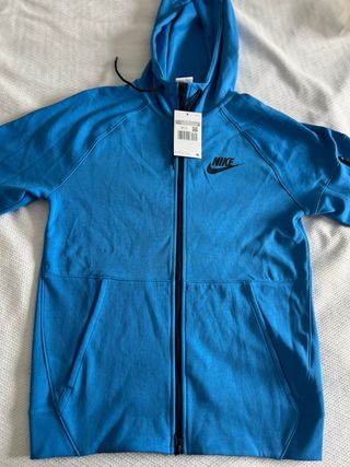 Sudadera Nike. Nueva. 