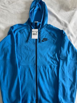 Sudadera Nike. Nueva. 
