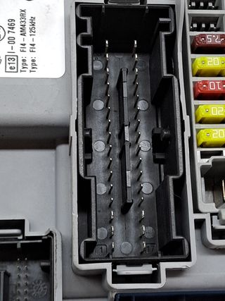 CAJA RELES / FUSIBLES FIAT PANDA (312_, 319_) (3)