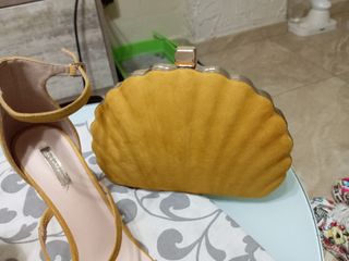 Conjunto fiesta: bolso y zapatos amarillos