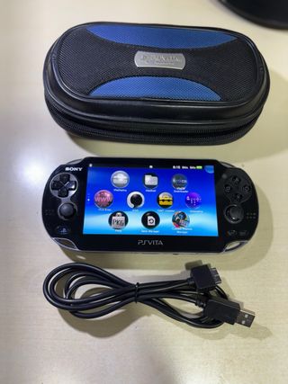 PlayStation Vita PCH-2000 Negra + Accesorios