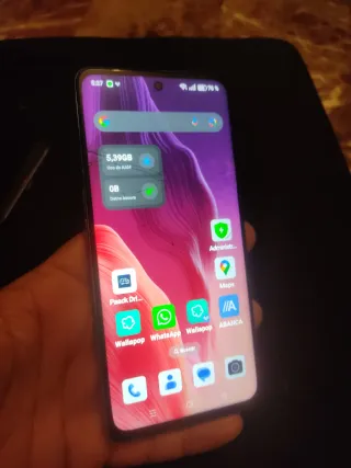 Schermo increspato ma funzionale Oppo A98 5G da 256 GB 