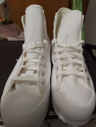 Converse bianche unisex taglia 41,5