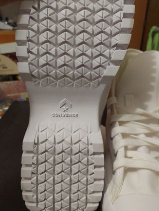 Converse bianche unisex taglia 41,5