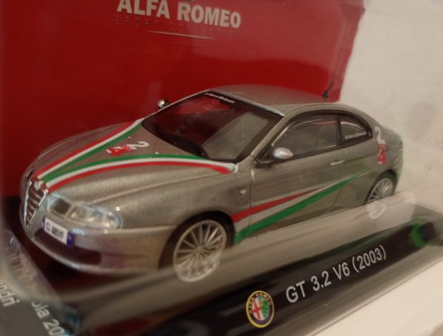 Alfa Romeo GT 3.2 V6 2003 scala 1/43