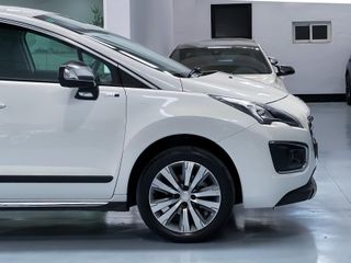 PEUGEOT 3008 Style 1.6 BlueHDI 120 FAP