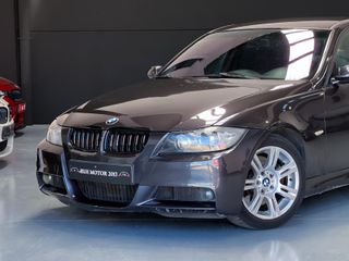 BMW Serie 3 330i (E90)
