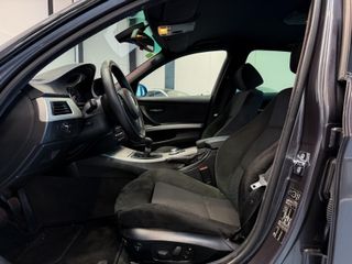 BMW Serie 3 330i (E90)
