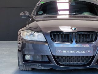 BMW Serie 3 330i (E90)