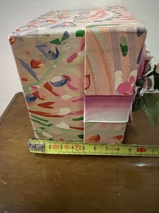 Scatola decorativa floreale