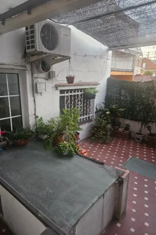 Piso con entrada independiente y patio privado 