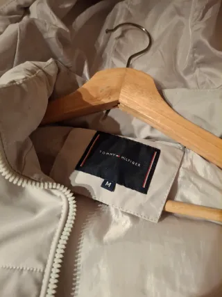 Plumas Tommy Hilfiger Beige