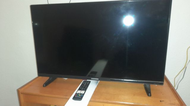 Smart TV Daewoo Negra