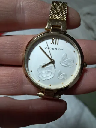 Reloj Viceroy Dorado y Blanco