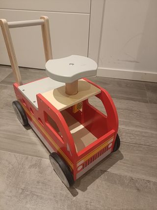 Andador de madera para bebé