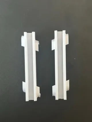 Adaptador para trona STROKKE para caja metálica