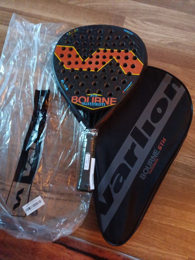 Pala pádel Varlion Bourne Summum 2025